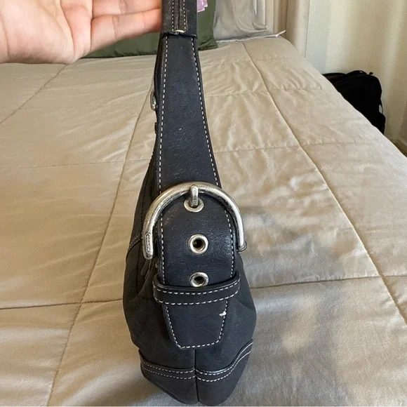 Coach - Picture 2 of 4